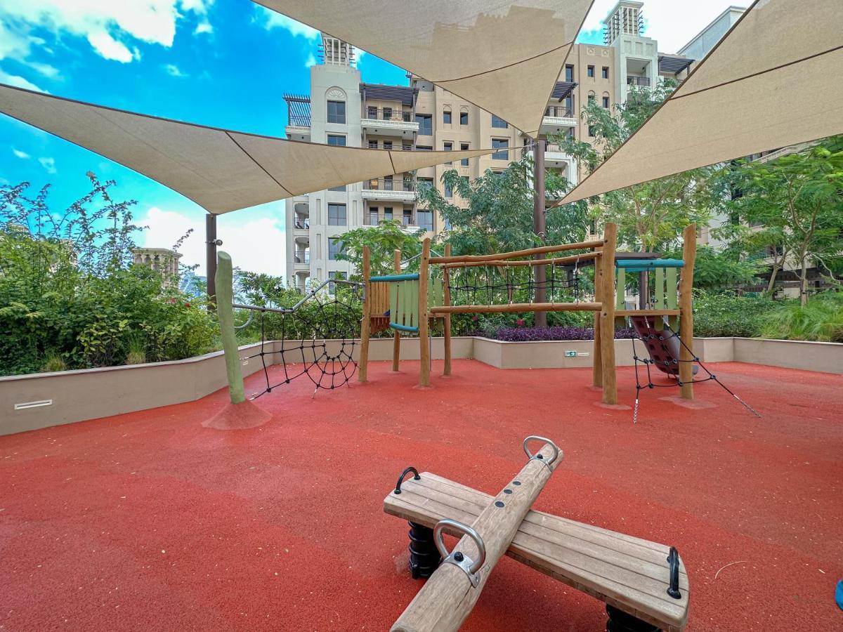 Higuests - Charming Modern Close To The Souk In Mjl