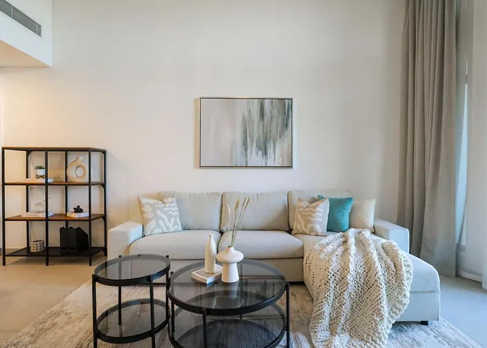 Higuests - Charming Modern Apartment Close To The Souk In Mjl